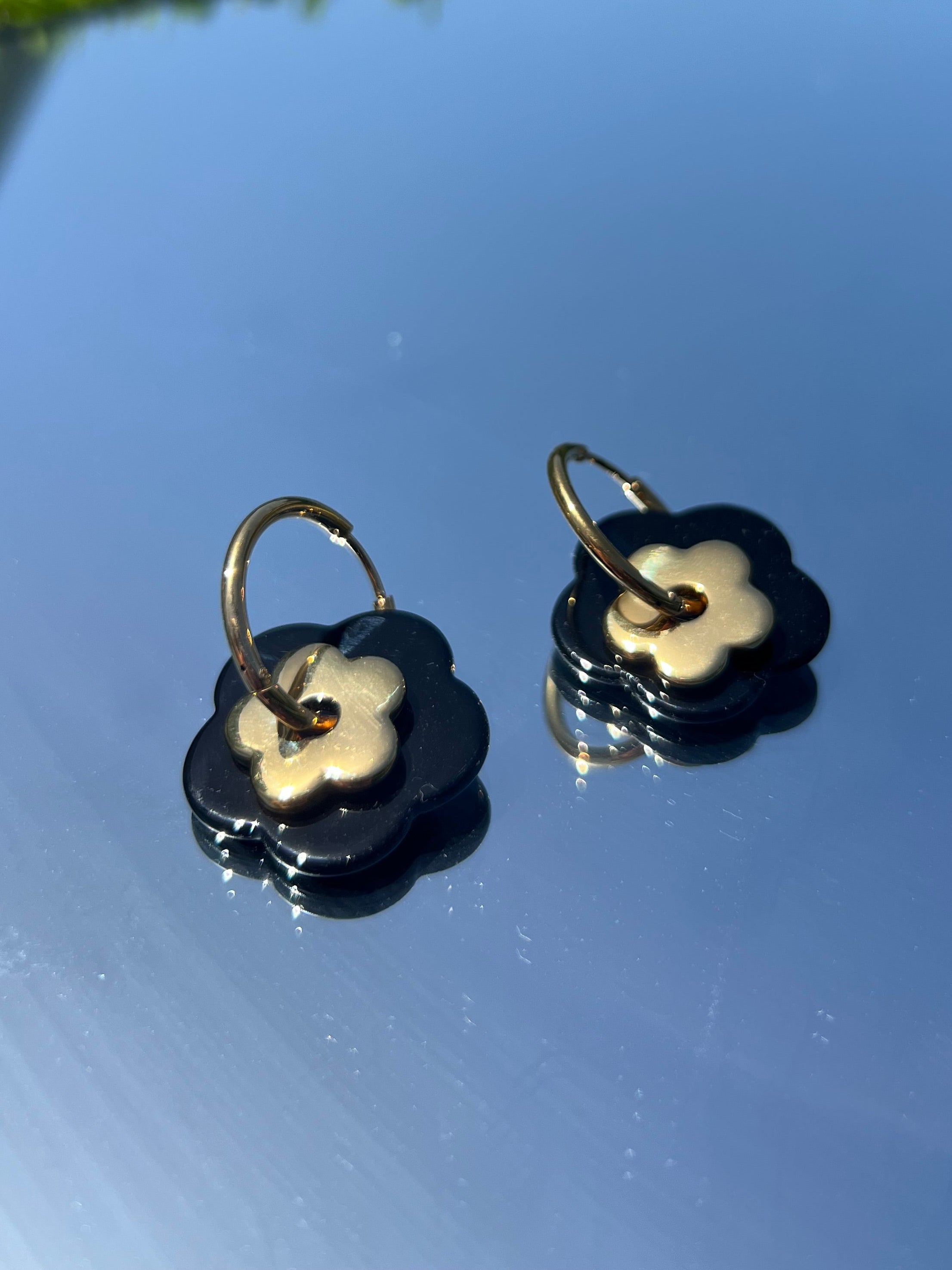 Boucle d'oreille - "Fleurs Noires"