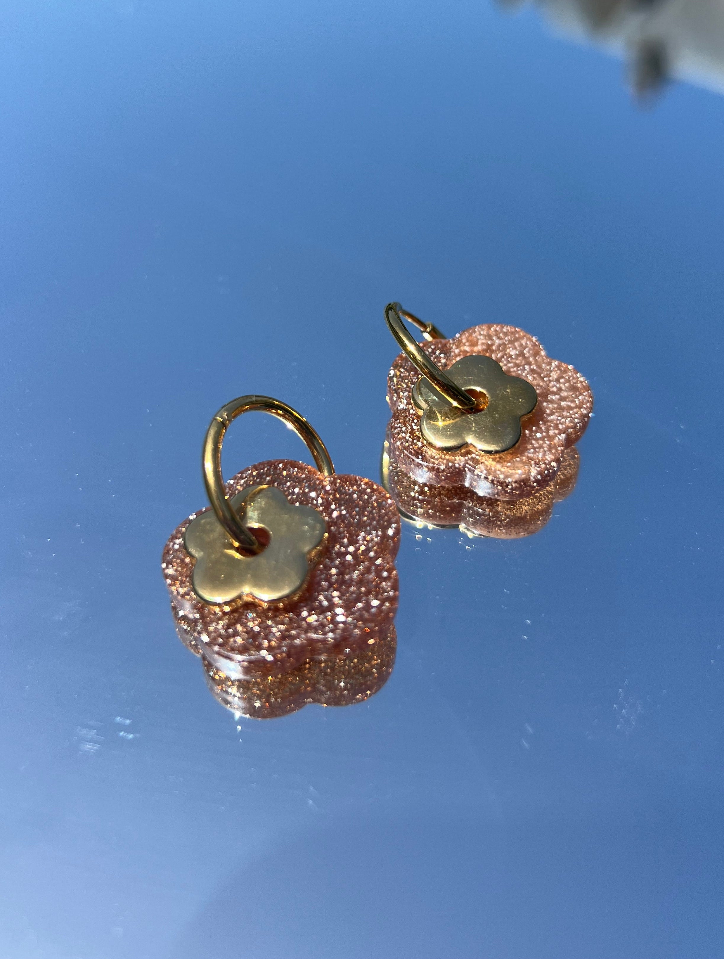 Boucle d'oreille "Fleurs" doré