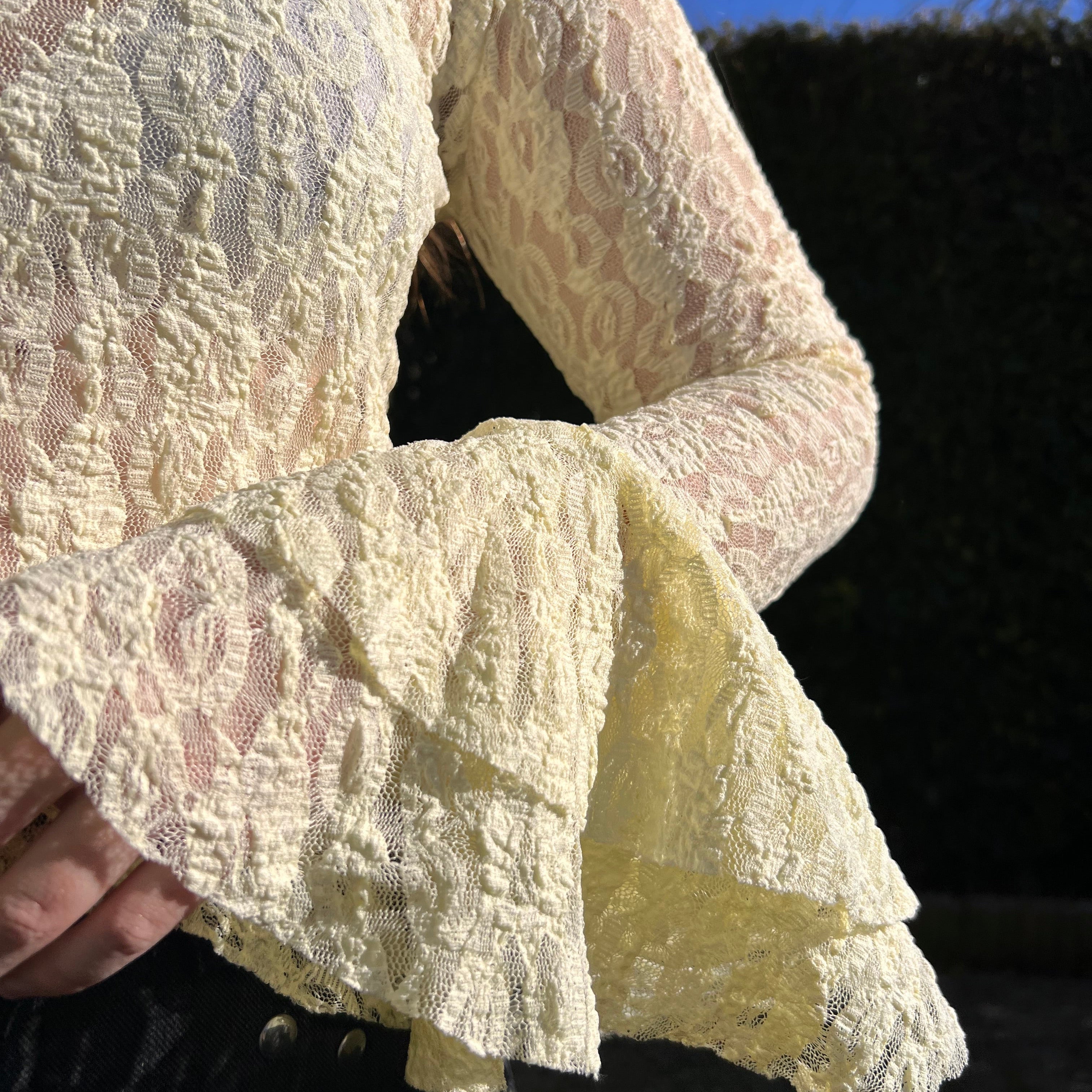 Top en dentelle "Jade " - Jaune